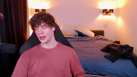 Sam online show from February 7, 7:50 pm