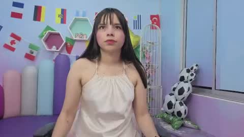 Isaa Skinny  online show from July 21, 3:41 am