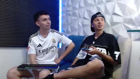 Isaac tan online show from October 9, 4:07 am