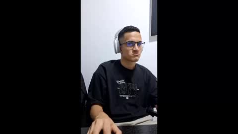 Isaac online show from March 5, 4:21 am