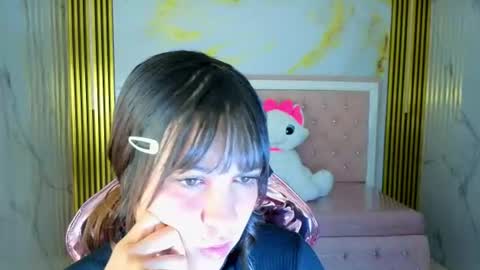isabeau_s online show from June 29, 1:00 pm