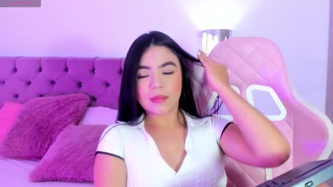 Isabel  online show from November 14, 4:25 am