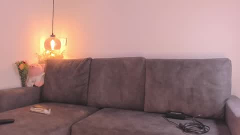 Isabela online show from September 22, 2:43 pm