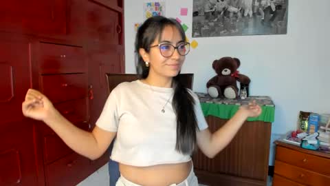 Isabella22 1 online show from January 16, 9:40 pm