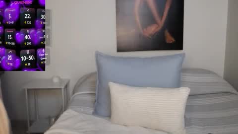 Isabella 696 online show from February 28, 12:25 am