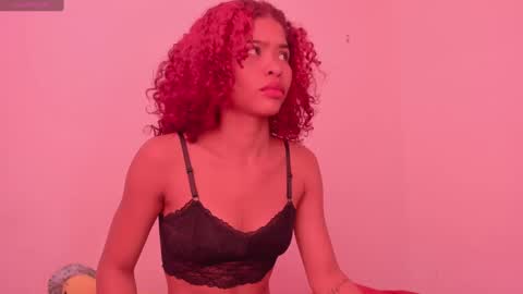 Snapshot of isabella_sex18 chatting on January 12, 7:21 pm isabella online show from January 12, 7:21 pm