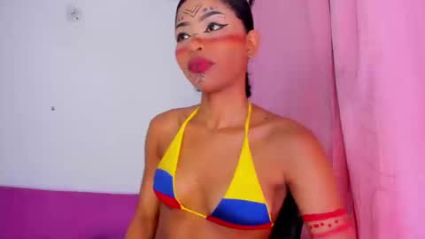Snapshot of isabella_sex18 chatting on October 24, 3:40 am isabella online show from October 24, 3:40 am