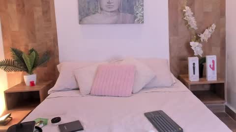 isabella_winkler online show from May 31, 11:31 am