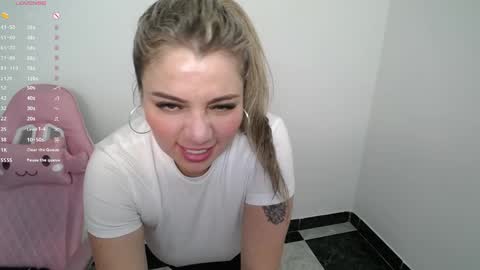 isabella_wish1 online show from May 25, 5:57 am
