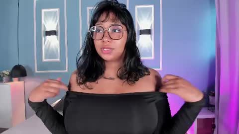 isabella zc online show from July 28, 11:39 am