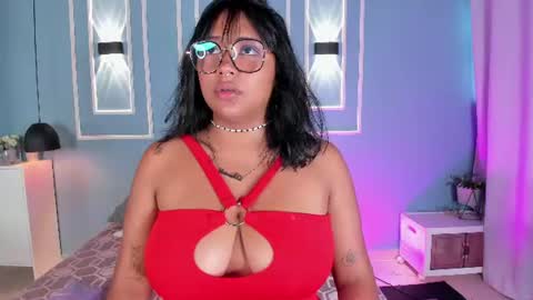 isabella zc online show from July 6, 12:02 pm