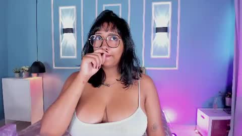 isabella zc online show from July 23, 12:14 pm