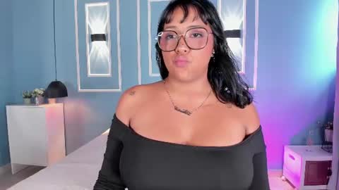 isabella zc online show from July 28, 6:20 pm