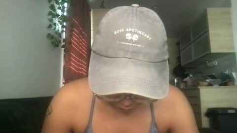 isabellaelizabeth online show from July 22, 9:39 pm