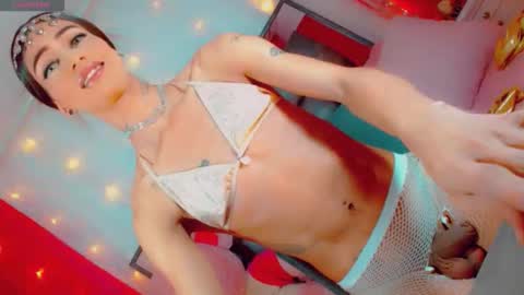 isabellagirs online show from November 16, 7:54 am