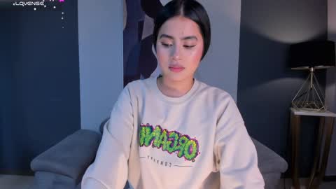 Isa Hill  online show from December 29, 5:12 pm