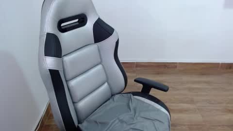 Isa online show from February 15, 9:57 pm