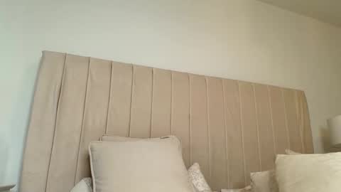 Isabella Rhoades online show from January 15, 4:49 pm