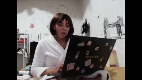 isabelle_sara online show from April 15, 4:05 am