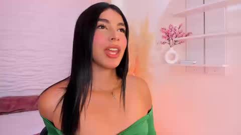 Isa online show from March 18, 10:59 pm