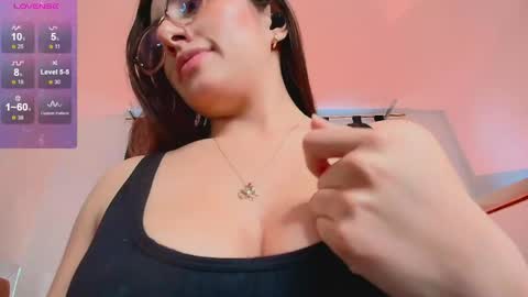 ISABELLA online show from May 12, 7:45 pm