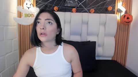 isabel  online show from October 11, 10:13 pm