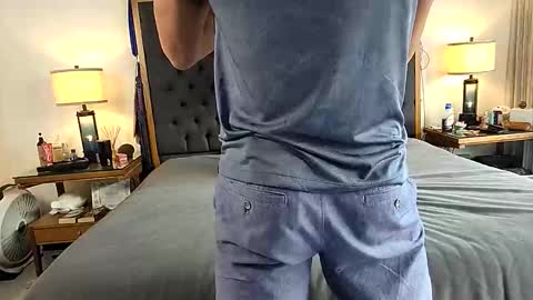 isela online show from November 18, 10:02 pm