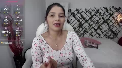 Issa  online show from November 23, 2:15 pm