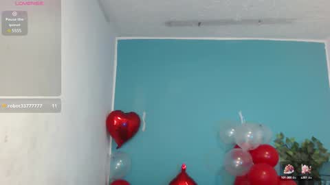 Snapshot of issa_nassar chatting on February 20, 3:41 pm Issa  online show from February 20, 3:41 pm