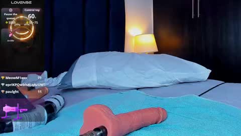 Issac online show from September 12, 6:48 am