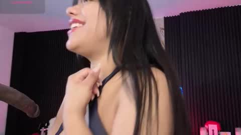 Issafoxx online show from January 19, 12:37 pm