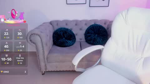 issi_loren online show from October 25, 7:03 pm