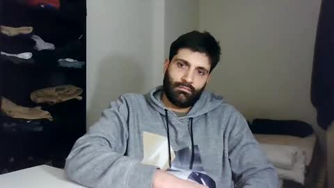 Snapshot of italianboybcn chatting on January 21, 6:34 pm italianboybcn online show from January 21, 6:34 pm