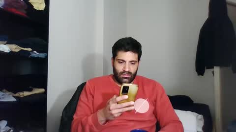 Snapshot of italianboybcn chatting on March 9, 7:01 am italianboybcn online show from March 9, 7:01 am