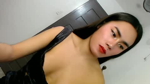 its_me_vanesa online show from November 18, 1:58 pm