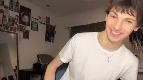 Rowan online show from October 17, 1:42 am