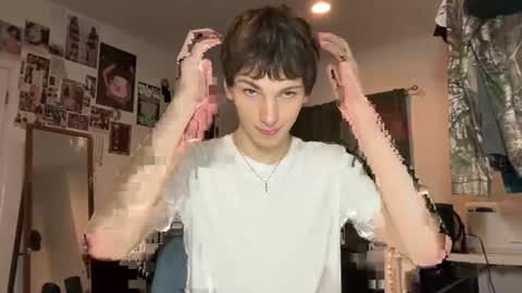 Rowan online show from October 7, 1:34 am