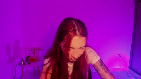 Snapshot of itscamill chatting on September 24, 2:29 am camill online show from September 24, 2:29 am