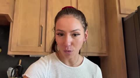 itscaylawatsun online show from February 25, 10:53 pm