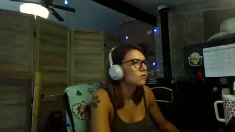 Snapshot of itsmesophie_x chatting on September 17, 3:59 pm ItsMeSophie X online show from September 17, 3:59 pm