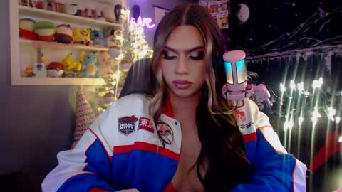 Snapshot of itsnickibabyy chatting on December 10, 12:06 am Nicki Foxx online show from December 10, 12:06 am