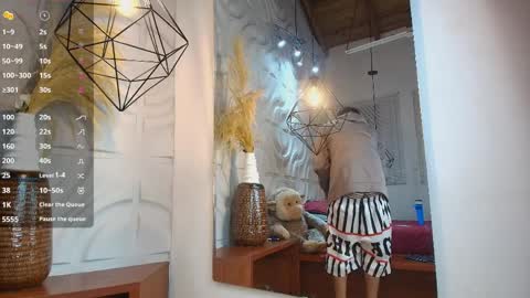 itszairen online show from April 6, 5:19 am