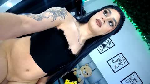 y  online show from January 3, 10:09 am