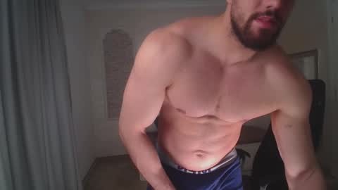 IvanHydee online show from February 4, 6:50 am