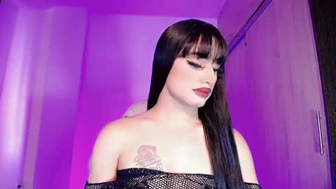 ivannahot23 online show from September 28, 5:22 pm