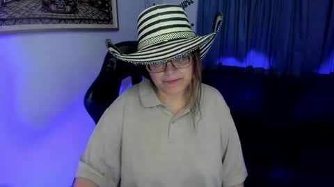 IVETTE online show from May 3, 2:06 am