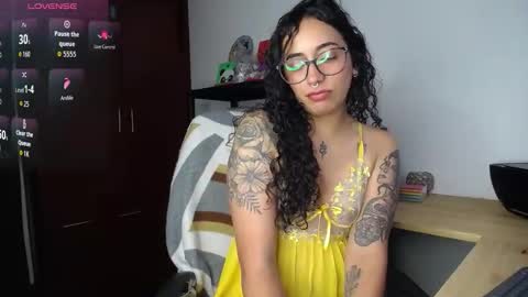 ivonemoon online show from January 14, 1:41 pm