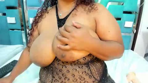 Ivonny online show from February 25, 12:31 pm