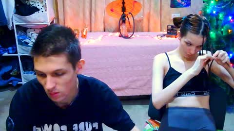 Ivy and Lester online show from December 23, 10:12 pm