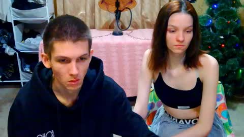 Ivy and Lester online show from December 11, 6:20 pm